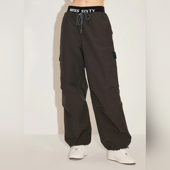 Baggy cargo pants - Picture 1 of 10